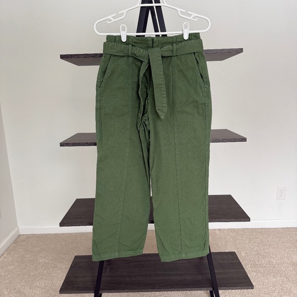 Lulus Pants - Lulus Olive Green Paperbag Tie Waist Cropped Pants Size 26 High Rise